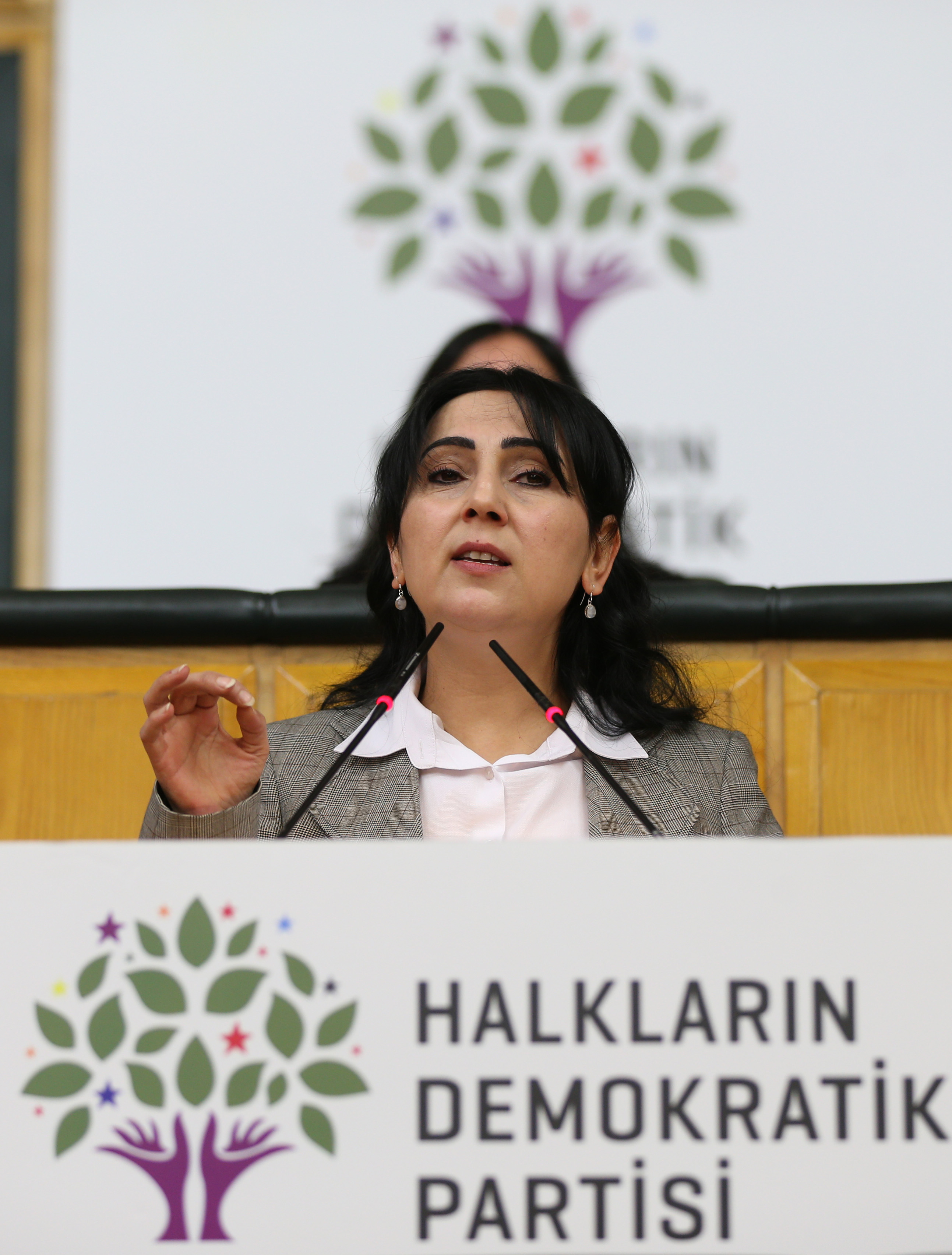 Figen Yüksekdağın hapis cezası kesinleşti Figen Yüksekdağın hapis cezası kesinleşti